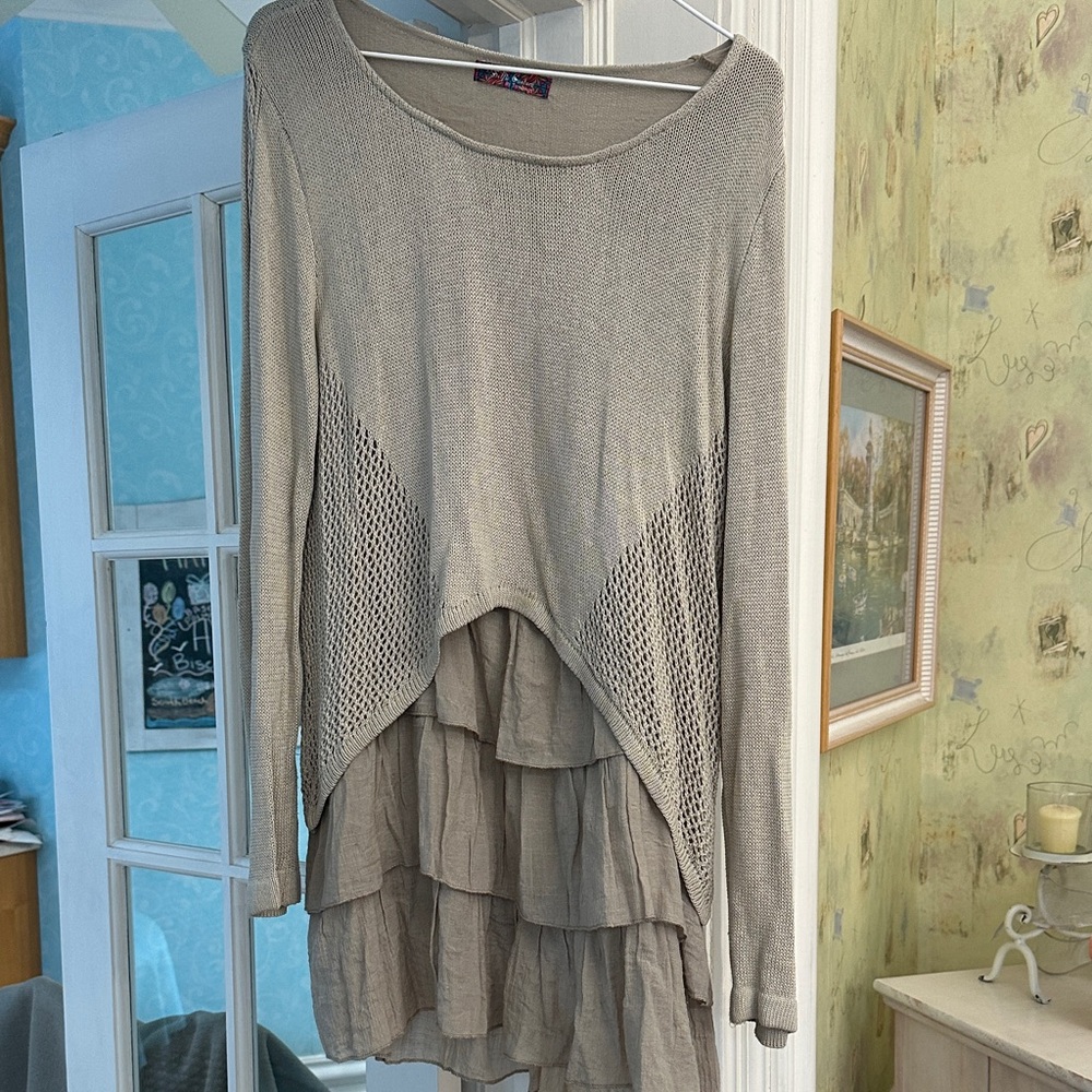 Chic Layered Beige Women's Tunic